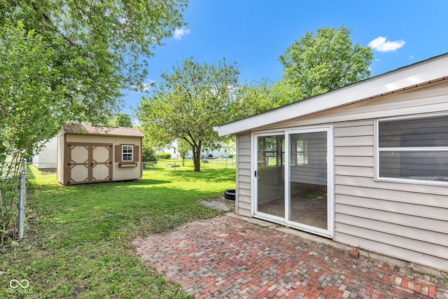518 N Carr Rd, Plainfield, IN 46168 - view of yard with a patio area, an outdoor structure, and a storage shed