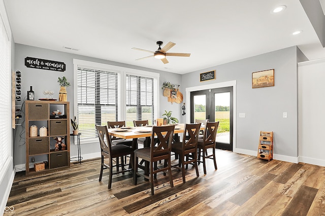 dining area featuring ceiling fan, wood finished floors, baseboards, and recessed lighting