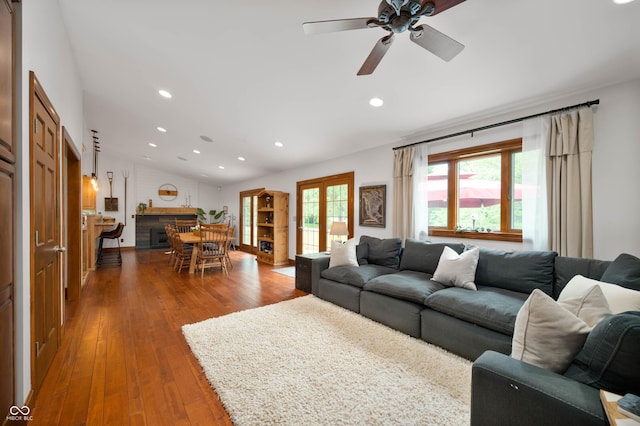 17216 W Hunnicut Rd, Cambridge City, IN 47327 - living area featuring vaulted ceiling, hardwood / wood-style flooring, recessed lighting, and ceiling fan