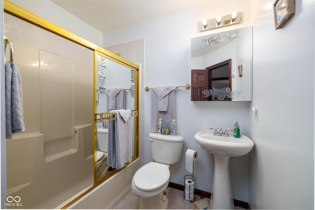 16226 Montrose Ln, Westfield, IN 46074 - bathroom with toilet and combined bath / shower with glass door