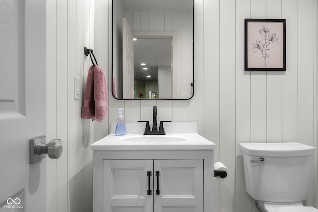 3781 S Station Dr, Columbus, IN 47203 - bathroom with vanity and toilet