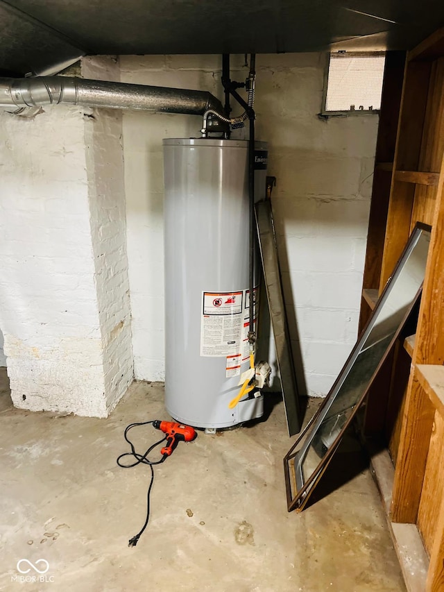 4850 E University Ave, Indianapolis, IN 46201 - utilities with water heater