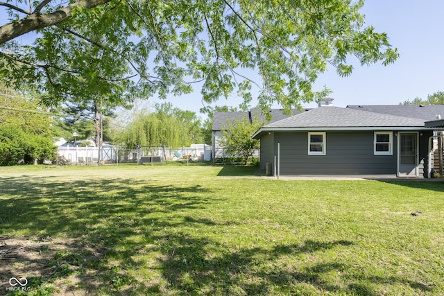 370 N Bazil Ave, Indianapolis, IN 46219 - view of yard