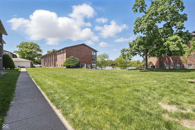 5038 Allisonville Rd Unit E, Indianapolis, IN 46205 - view of grassy yard