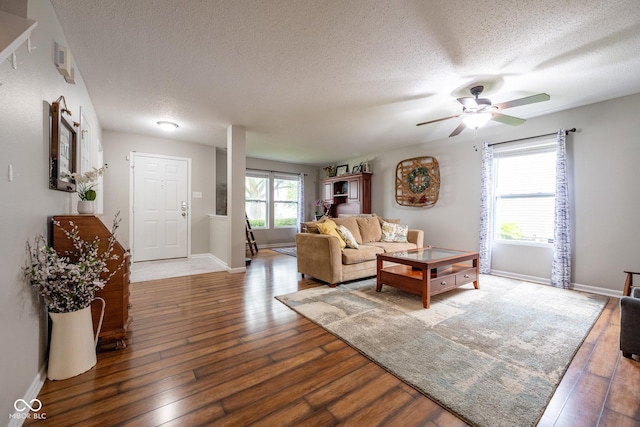 5522 Grassy Bank Dr, Indianapolis, IN 46237 - photo 19