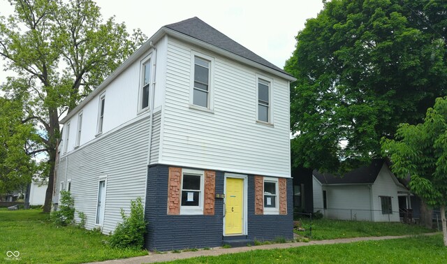 1802 Woodlawn Ave, Indianapolis, IN 46203 - photo 1
