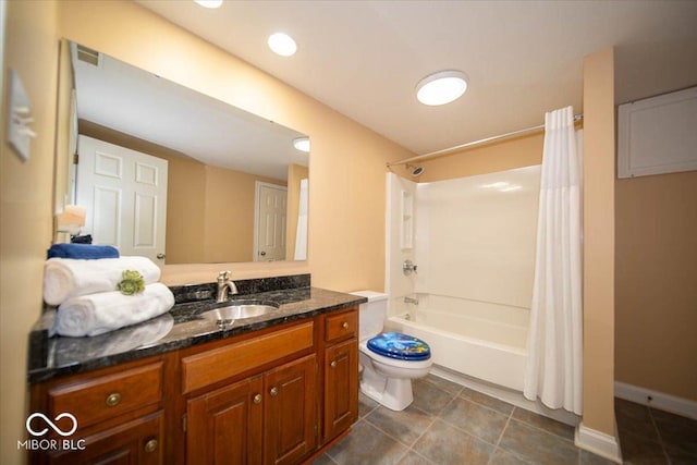11536 Woods Bay Ln, Indianapolis, IN 46236 - full bath with shower / bath combination with curtain, vanity, toilet, and tile patterned flooring