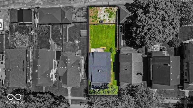 405 N Drexel Ave, Indianapolis, IN 46201 - aerial view of residential area featuring property boundaries highlighted