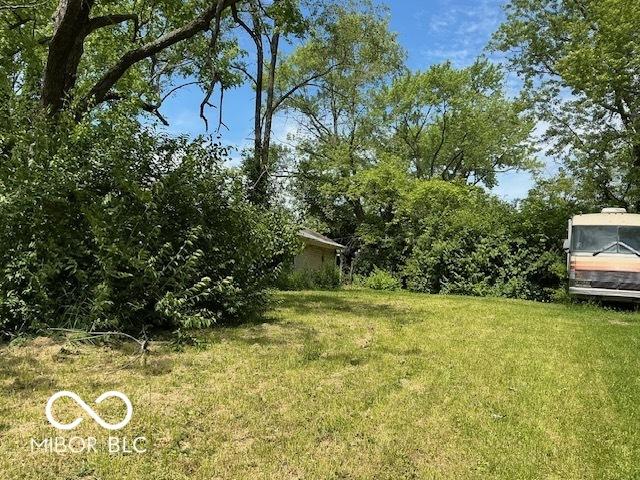 6180 Nimitz Dr, Indianapolis, IN 46219