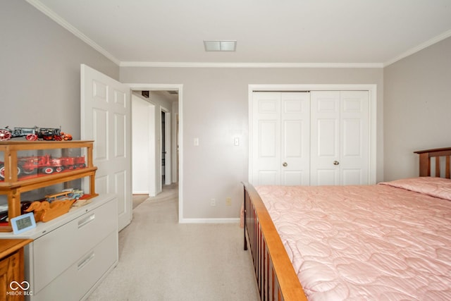 3537 Woodglen Way, Anderson, IN 46011 - bedroom featuring crown molding, light carpet, baseboards, and a closet