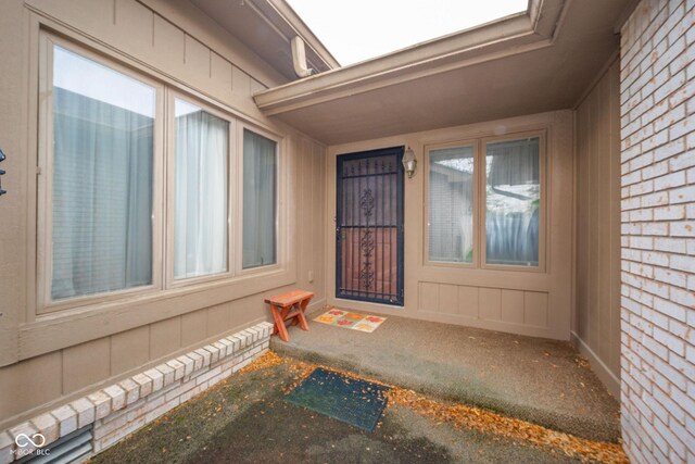 3537 Woodglen Way, Anderson, IN 46011 - view of property entrance