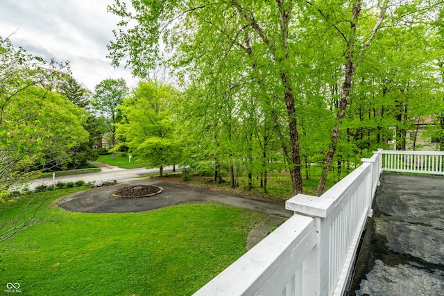 4130 N Meridian St, Indianapolis, IN 46208 - view of property's community with a lawn