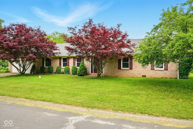 6462 Wings Ct, Brownsburg, IN 46112 - view of front facade with brick siding, a front lawn, an attached garage, and crawl space