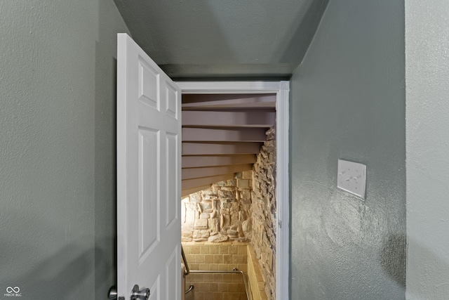 2134 N Alabama St, Indianapolis, IN 46202 - detailed view