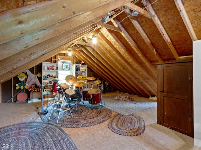 19702 Centennial Rd, Sheridan, IN 46069 - view of attic