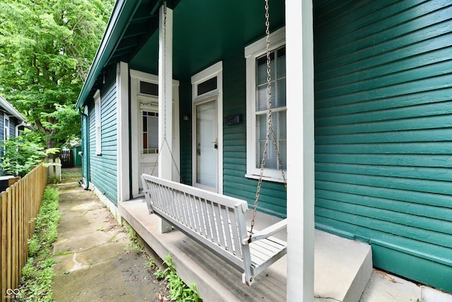 631 Prospect St, Indianapolis, IN 46203 - entrance to property featuring covered porch