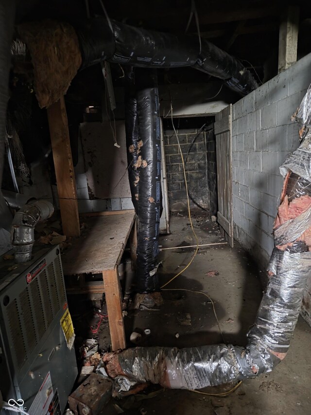 1331 S 14th St, New Castle, IN 47362 - view of utility room