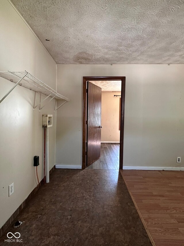 3646 Creston Dr, Indianapolis, IN 46222 - photo 6