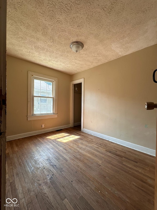 3646 Creston Dr, Indianapolis, IN 46222 - photo 15