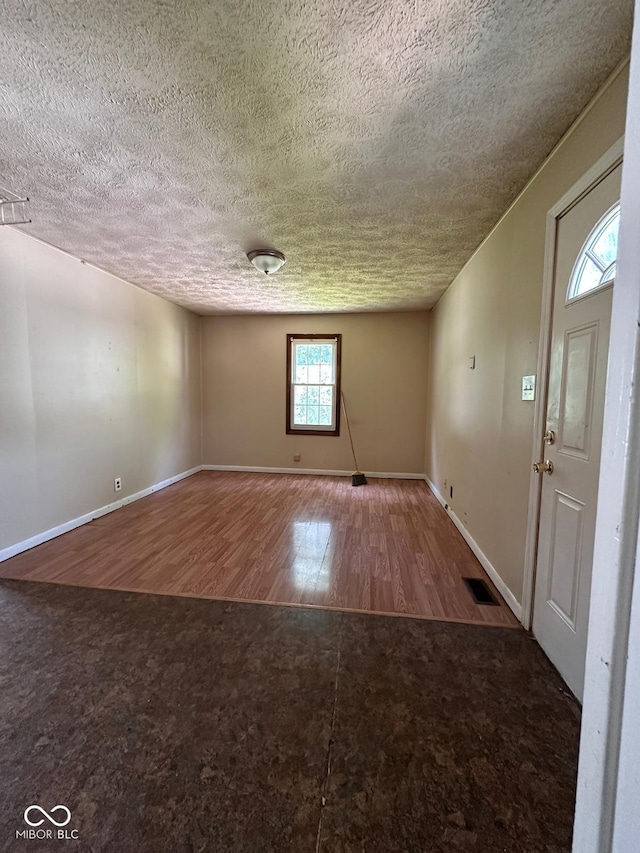 3646 Creston Dr, Indianapolis, IN 46222 - photo 5