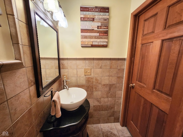 1026 Summer Way Dr, Shelbyville, IN 46176 - half bath with tile walls, vanity, and wainscoting