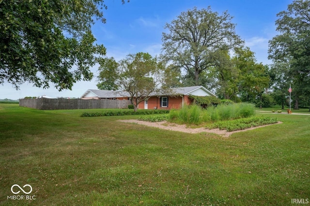 3000 E County Road 400 N, Muncie, IN 47303 - view of yard