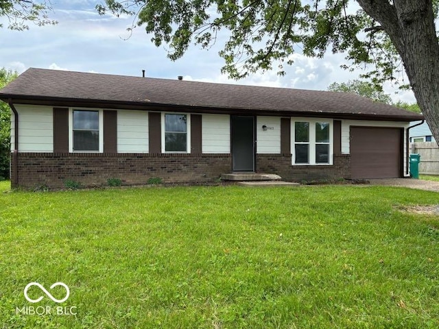 1002 Brookside Ln, Plainfield, IN 46168 - single story home with a garage, brick siding, and a front lawn