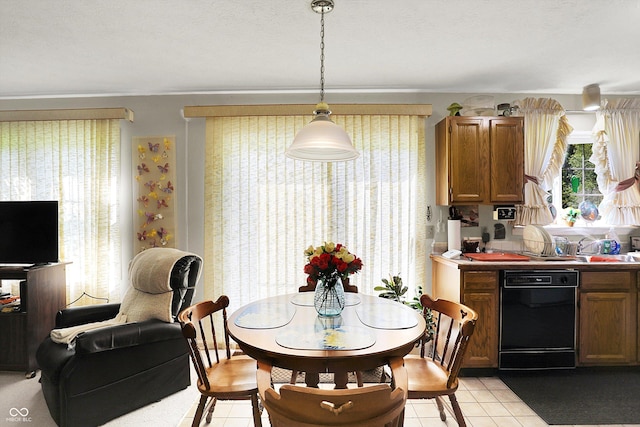 dining room featuring light tile patterned floors
