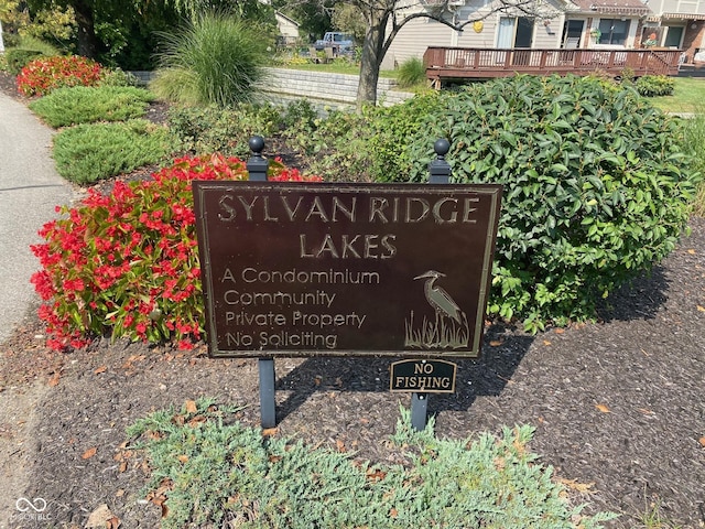 7440 Sylvan Ridge Rd, Indianapolis, IN 46240 - exterior view