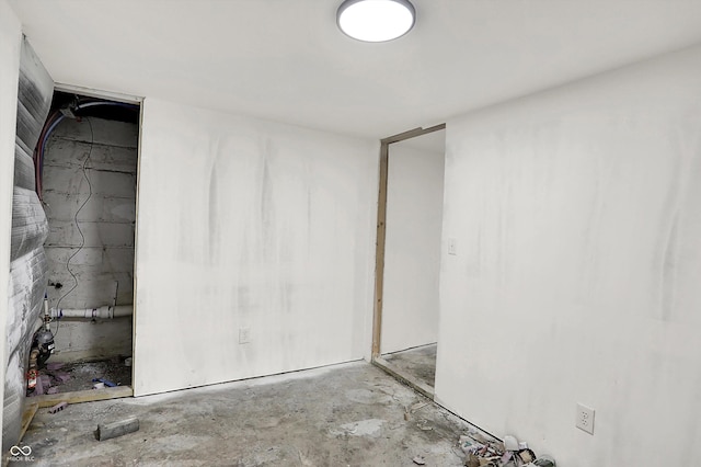 1033 N Dearborn St, Indianapolis, IN 46201 - view of below grade area