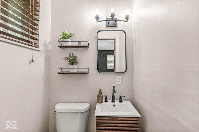 5427 Heights Ave, Indianapolis, IN 46237 - half bath featuring toilet and vanity