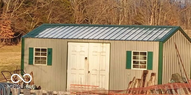 view of outbuilding with an outbuilding