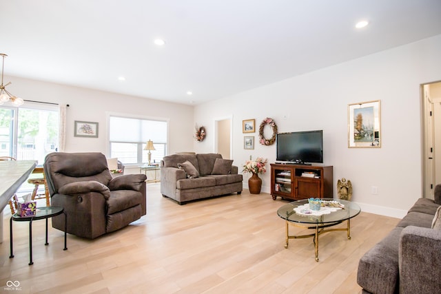 2686 Lafayette Ave, Columbus, IN 47201 - living area featuring light wood-style flooring, recessed lighting, and baseboards