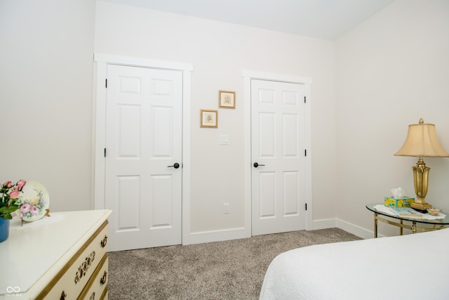 2686 Lafayette Ave, Columbus, IN 47201 - bedroom featuring carpet floors and baseboards