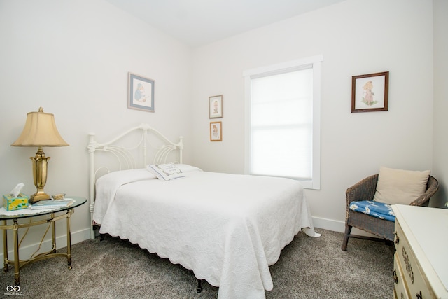 2686 Lafayette Ave, Columbus, IN 47201 - bedroom featuring carpet and baseboards