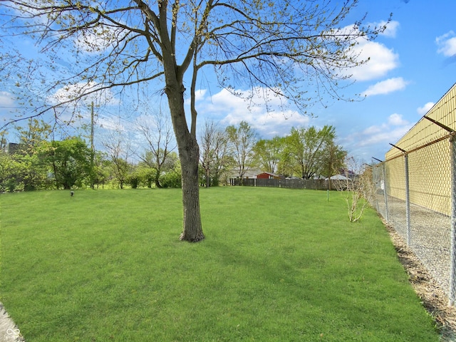 41 Grissom Ln, Shelbyville, IN 46176