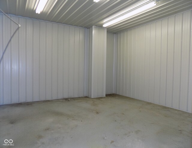 9739 S County Road 825 E, Cloverdale, IN 46120 - below grade area featuring a garage
