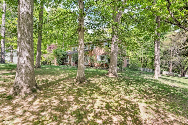 610 N Forest Rd, Crawfordsville, IN 47933 - view of yard