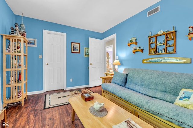 610 N Forest Rd, Crawfordsville, IN 47933 - living area with baseboards and wood finished floors
