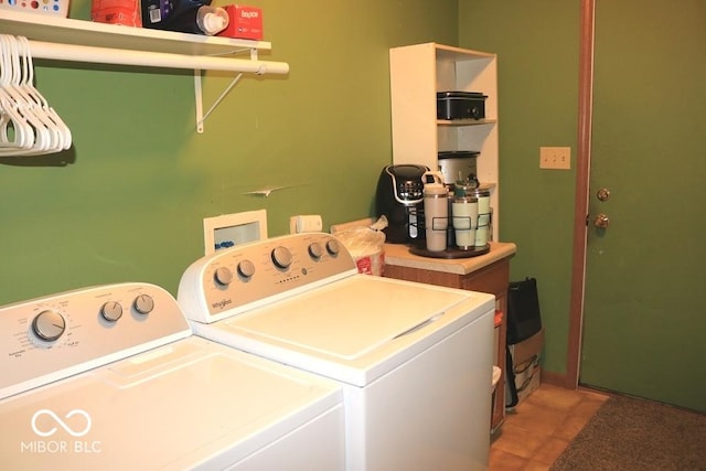 7 Gladiator Dr, Waynetown, IN 47990 - laundry area with independent washer and dryer and light tile patterned floors