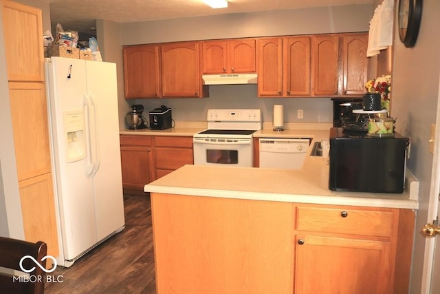 7 Gladiator Dr, Waynetown, IN 47990 - kitchen featuring white appliances, under cabinet range hood, a peninsula, and light countertops