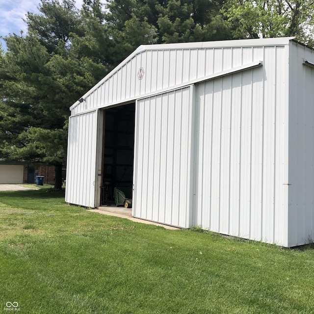 21749 Oak Ridge Rd, Sheridan, IN 46069 - view of outdoor structure with an outdoor structure