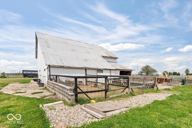671 W 350 N, Shelbyville, IN 46176 - view of horse barn