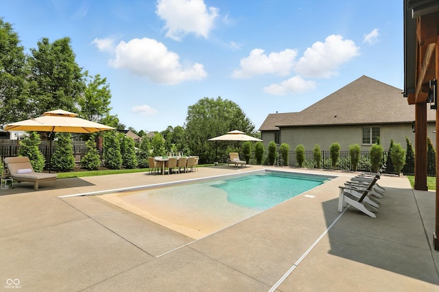 7116 Trail Ridge Ln, Indianapolis, IN 46259 - view of pool featuring a patio area