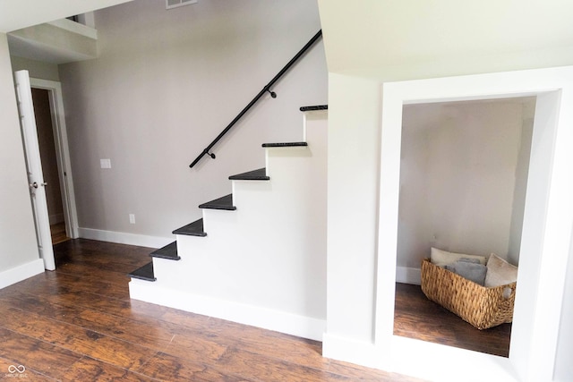 2935 N Grizzly Ln, Martinsville, IN 46151 - stairway with wood finished floors and baseboards