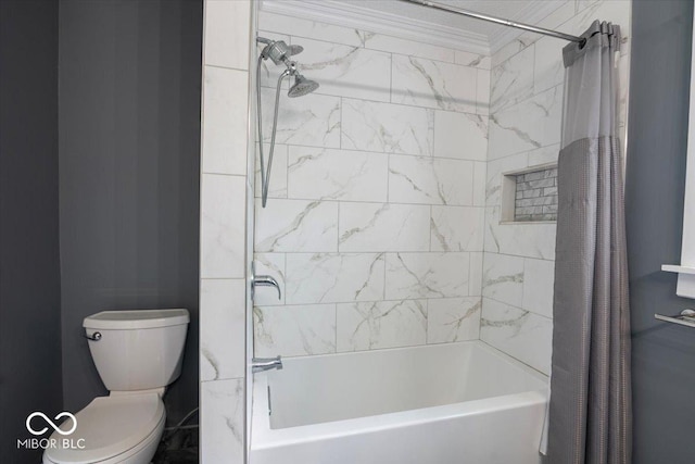 953 W Clinton St, Danville, IN 46122 - bathroom with shower / tub combo and toilet