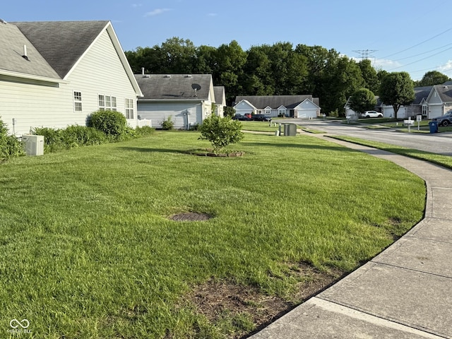 11523 Coastal Way, Indianapolis, IN 46229 - view of grassy yard