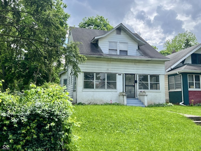 1137 W 34th St, Indianapolis, IN 46208 - bungalow with a front yard
