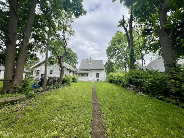 1137 W 34th St, Indianapolis, IN 46208 - view of green lawn