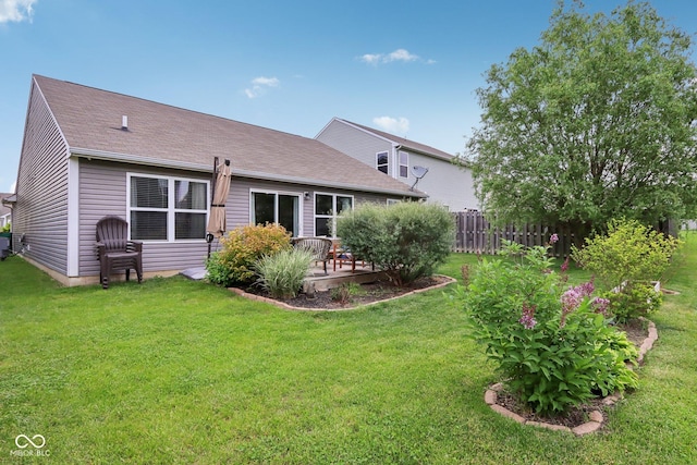2911 W Hawanian Ln, Monrovia, IN 46157 - back of property featuring a shingled roof